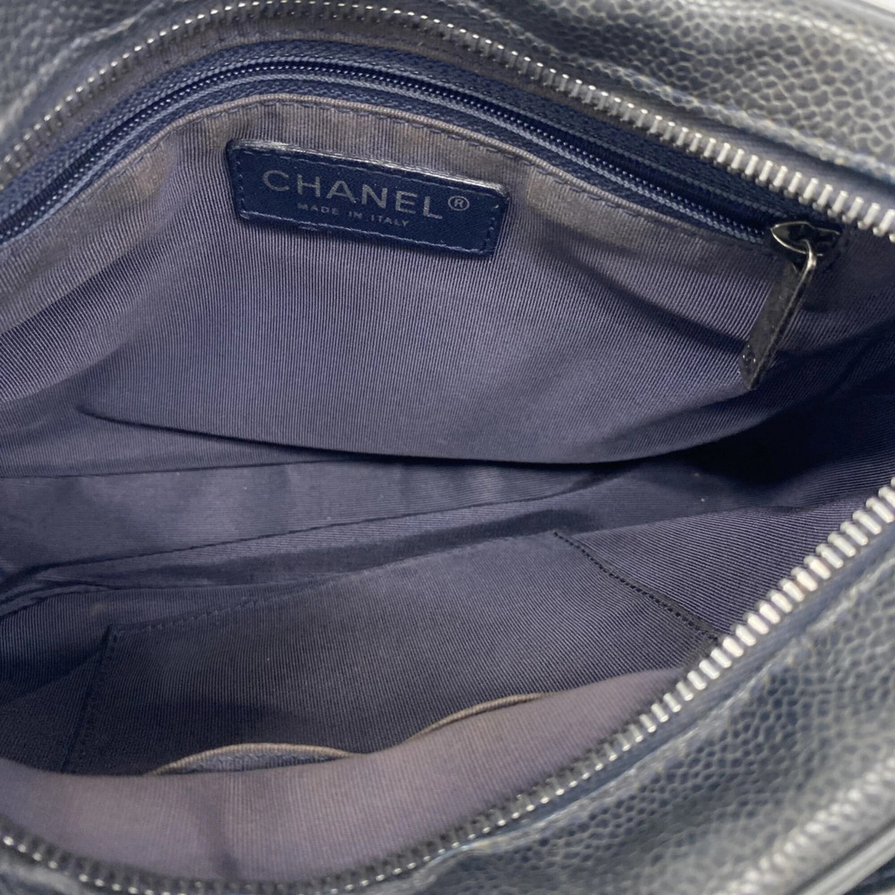 CHANEL Blue Caviar Leather Shoulder Bag - Picture 4 of 14